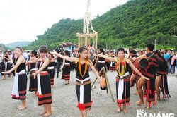 Chuyện tình bên dòng sông Tranh