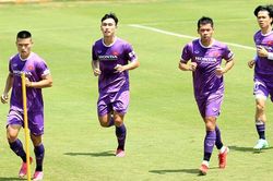 Chờ HLV Park Hang Seo thay đổi