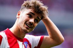 Griezmann là cơn đau đầu của HLV Simeone