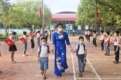 25 tỉnh, thành cho học sinh tới trường học trực tiếp