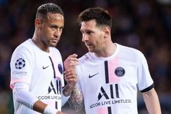 Messi liên kết 'trù dập' thủ thành Donnarumma, PSG nổi sóng ngầm