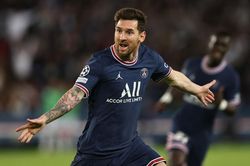 Messi ăn mừng cảm xúc trong lần đầu ghi bàn cho PSG