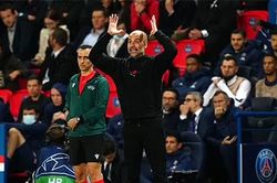 Pep Guardiola choáng ngợp trước tuyệt phẩm của Messi