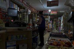 Trung Quốc cam kết tăng nhập khẩu than giữa khủng hoảng năng lượng