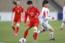 Bích Thùy tỏa sáng, tuyển nữ Việt Nam vào VCK ASIAN Cup 2022