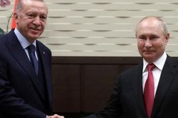 Tiếp xúc với F0 gần như cả ngày, vaccine Sputnik giúp Tổng thống Putin 'tai qua nạn khỏi'