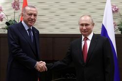 Ông Putin muốn Tổng thống Thổ Nhĩ Kỳ tiêm liều bổ sung vắc xin Sputnik V