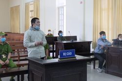 Phạm tội giết người khi ''ngáo đá'', lãnh án 14 năm tù