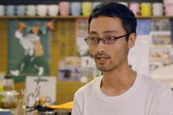 Anh chàng kỳ lạ chỉ đi làm 2 ngày/tuần để hạnh phúc, tìm ăn quả dại vì tiết kiệm