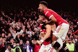 Cuộc nói chuyện trong đường hầm của Ronaldo thay đổi vận mệnh MU