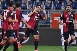 Soi kèo nhà cái Cagliari vs Venezia. Nhận định, dự đoán bóng đá Ý (1h45, 2/10)