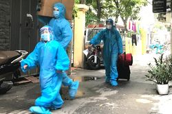 Cuộc gọi thót tim ở ngõ có nghìn người phải rời nhà trong đêm