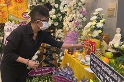 Phi Nhung 2 lần âm tính với Covid-19 trước khi mất, Long Nhật đau lòng tiễn biệt