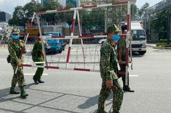 Từ 1/10, người dân TP Hồ Chí Minh dùng ứng dụng nào để khai báo lấy mã QR khi ra đường?