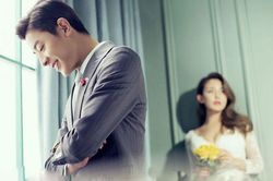 Tiền bạc đầy nhà cũng không sung sướng bằng đàn ông cưới được cô vợ 4 ''không'' này