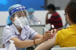 Bản tin trưa 1/10: Không cần xét nghiệm khi đi máy bay với người đã tiêm vaccine COVID-19; Hà Nam thêm 29 F0