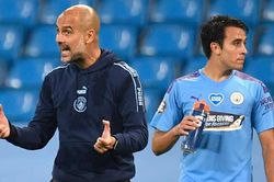 Barca phải trả giá vì phớt lờ lời khuyên của Guardiola
