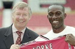 Dwight Yorke: 'MU phải nghĩ tới chức vô địch mùa này. Man City sẽ thắng Liverpool'
