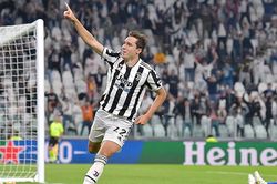Juventus: Vượt qua cơn bão