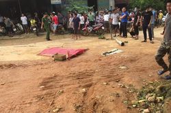 Nghi do mâu thuẫn, người đàn ông bị chém chết giữa đường