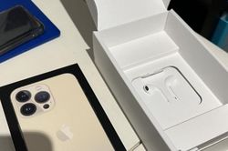 iPhone 13 vẫn được Apple tặng kèm tai nghe Earpods khi bán tại Pháp