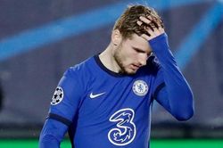 Timo Werner cân nhắc khả năng rời Chelsea do không thể cạnh tranh được với Lukaku