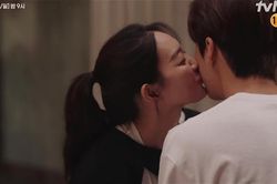 Hometown Cha-Cha-Cha: Vừa mới yêu Hye Jin, Doo Shik đối diện bệnh hiểm nghèo?