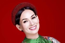 Người thân Phi Nhung mong các nghệ sĩ làm điều gì thay cho gửi vòng hoa viếng?