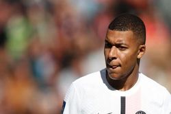 Mbappe lần đầu lên tiếng về tương lai, phủ nhận 7 lần từ chối gia hạn hợp đồng với PSG