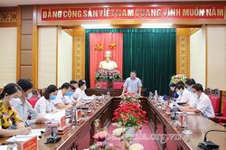 Đồng chí Phó Bí thư Thường trực Tỉnh ủy kiểm tra phòng, chống dịch bệnh Covid-19 tại huyện Quỳnh Nhai