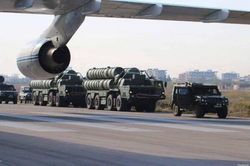 Đồng minh chiến lược Mỹ sắp nhận tên lửa S-400 theo hợp đồng mật từ năm 2017?