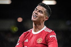 Ronaldo sau một tháng ở MU: Cuộc tái hôn không như mơ