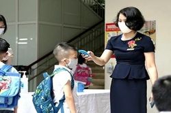 Thêm nhiều địa phương sắp cho học sinh trở lại trường học trực tiếp