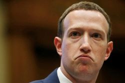 Facebook sập mạng vài giờ, Zuckerberg mất cả 'núi tiền'