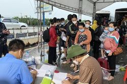 Nghệ An hỏa tốc mở lại tất cả các khu cách ly tập trung để đón người dân về quê