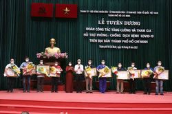 TP.HCM tuyên dương các đoàn hỗ trợ thành phố chống dịch COVID-19
