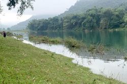 Lật thuyền trên sông Gâm, 4 học sinh mất tích