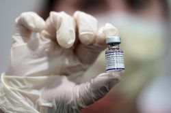Pfizer xin cấp phép tiêm vaccine cho trẻ em 5-11 tuổi