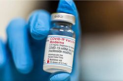 Moderna đầu tư 500 triệu USD xây nhà máy vaccine mRNA ở châu Phi