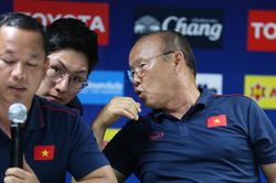 Trận cầu Trung Quốc và Việt Nam: Thầy thì thua nhưng trò thì hơn