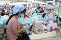 Kinh tế Kinh tế Phải hạn chế tình trạng 'Đã cồng kềnh lại đặt ra lắm nhu cầu'