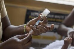 WHO khuyến nghị sử dụng vaccine sốt rét đầu tiên trên Thế giới
