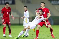 Tuyển Việt Nam rơi xuống đáy bảng, Trung Quốc nhen nhóm hy vọng