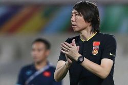 HLV Trung Quốc: 'May mắn đứng về phía chúng tôi'
