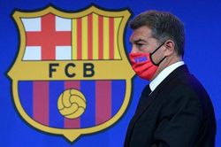 Barcelona đối mặt với muôn vàn khó khăn do khủng hoảng tài chính