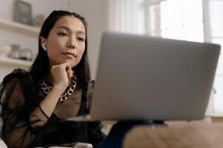 Có nên nhảy việc trong đại dịch?