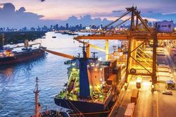 Bất chấp Covid-19, xuất khẩu sang ASEAN vẫn tăng mạnh