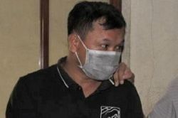 Bắt kẻ bịt kín mặt, đột nhập công ty lấy trộm gần 1 tỷ đồng