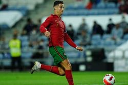 Ronaldo lập kỷ lục chưa từng có trong lịch sử bóng đá thế giới