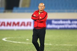 Việt Nam vs Oman: Ông Park có nên dùng bẫy việt vị?